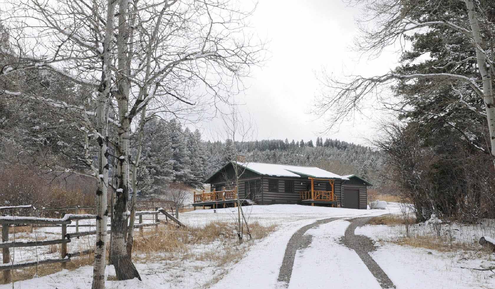 Brackett Creek Cabin Yellowstone Country Montana