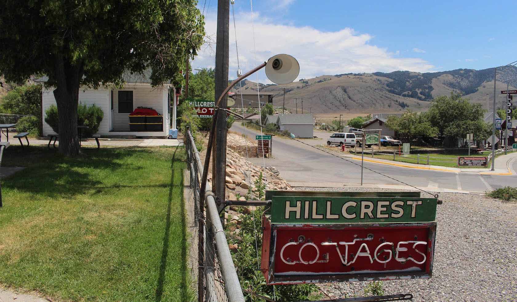 Hillcrest Cottages Yellowstone Country Montana