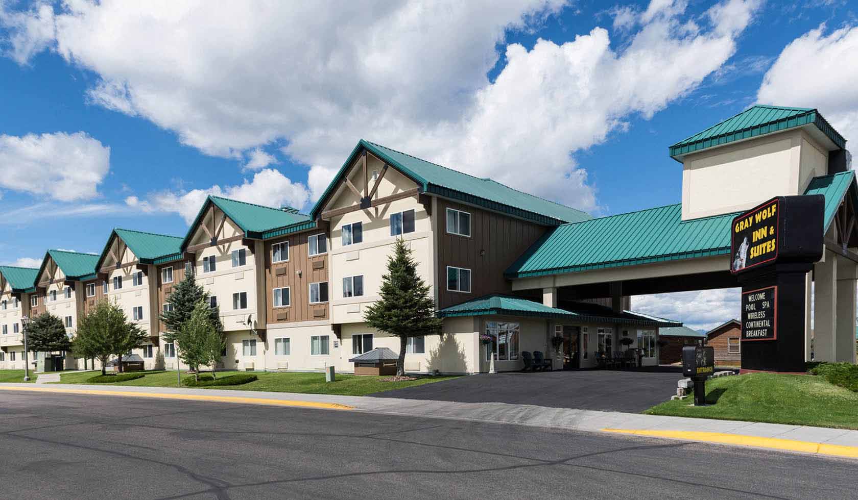 Gray Wolf Inn & Suites | Yellowstone Country, Montana